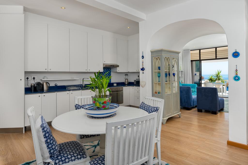 Greek Apartment in Clifton — photo 19